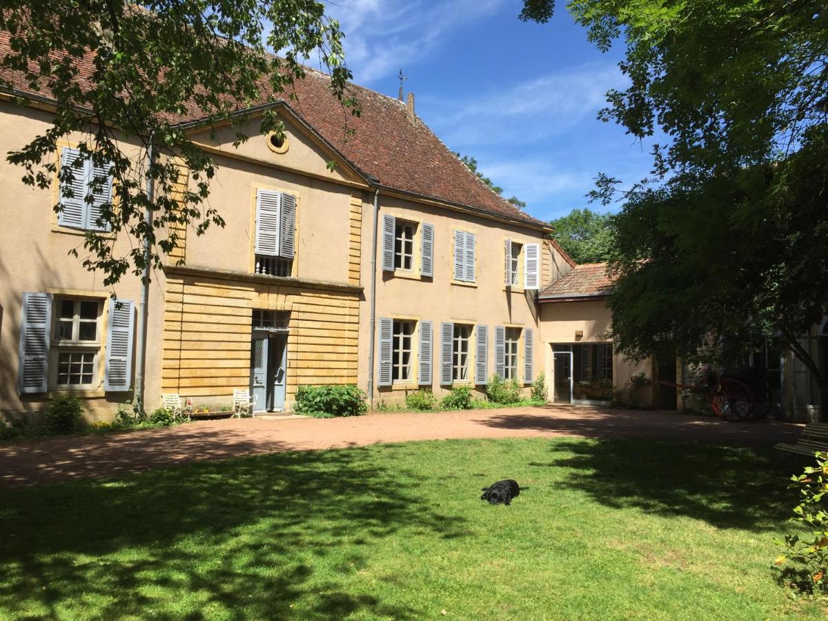 La Maison Des Peres Шарол Екстериор снимка