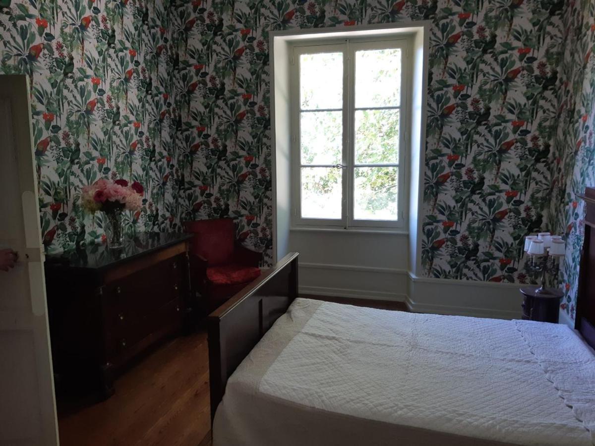 La Maison Des Peres Шарол Екстериор снимка