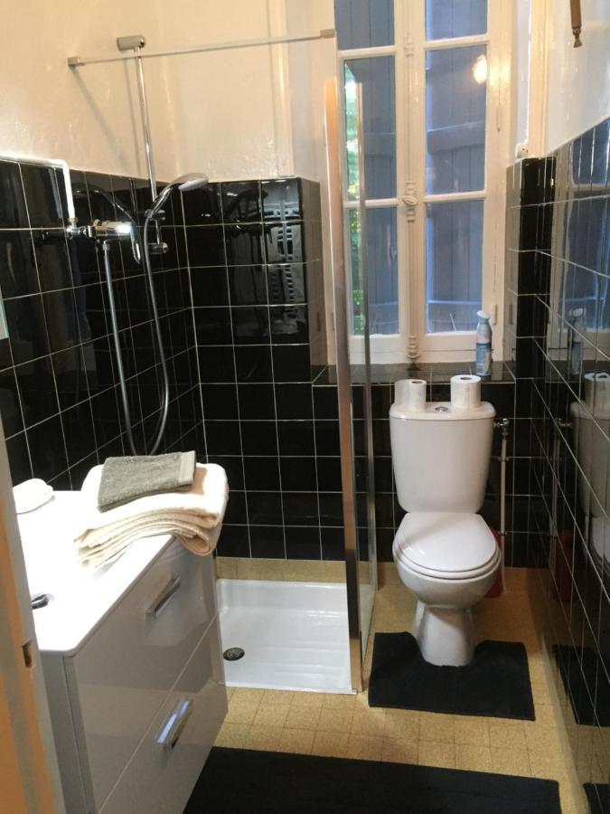 La Maison Des Peres Шарол Екстериор снимка